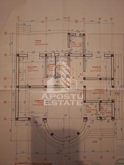 Casa individuala,7 camere si teren de 734 mp,Sag