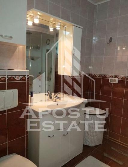 Apartament cu 3 camere,Calea Lipovei