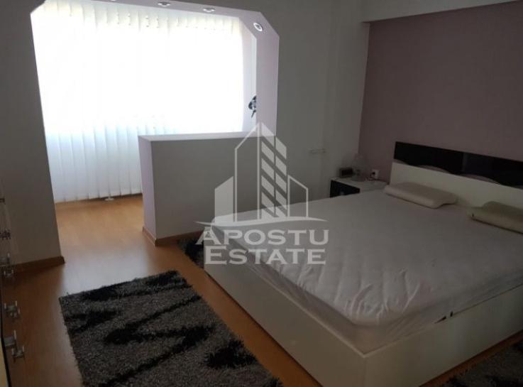 Apartament cu 3 camere,Calea Lipovei