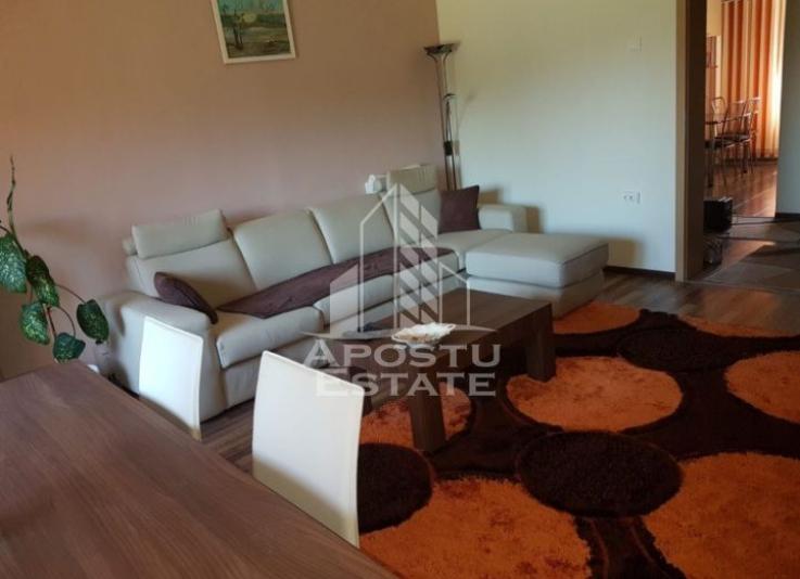 Apartament cu 3 camere,Calea Lipovei