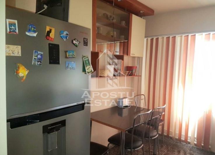 Apartament cu 3 camere,Calea Lipovei