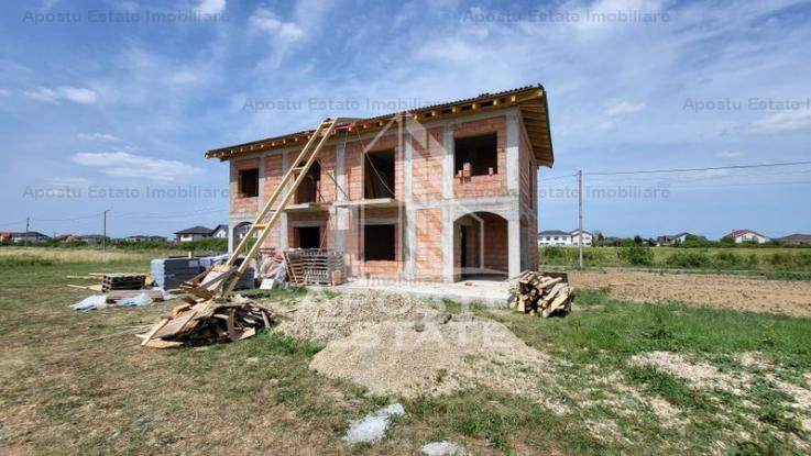 Jumatate de duplex la cheie,4 camere,constructie 2024 Mosnita Noua