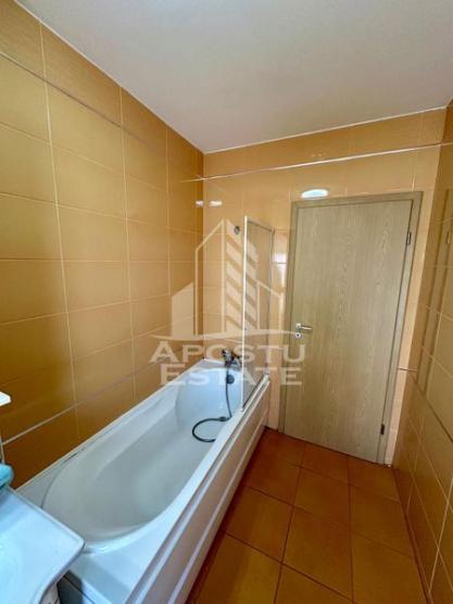 Apartament 2 camere, centrala proprie, loc de parcare,  zona Aradului