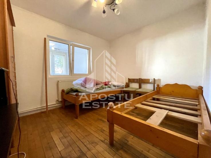 Apartament cu 2 camere, centrala proprie,boxa de 17 mp, zona Girocului