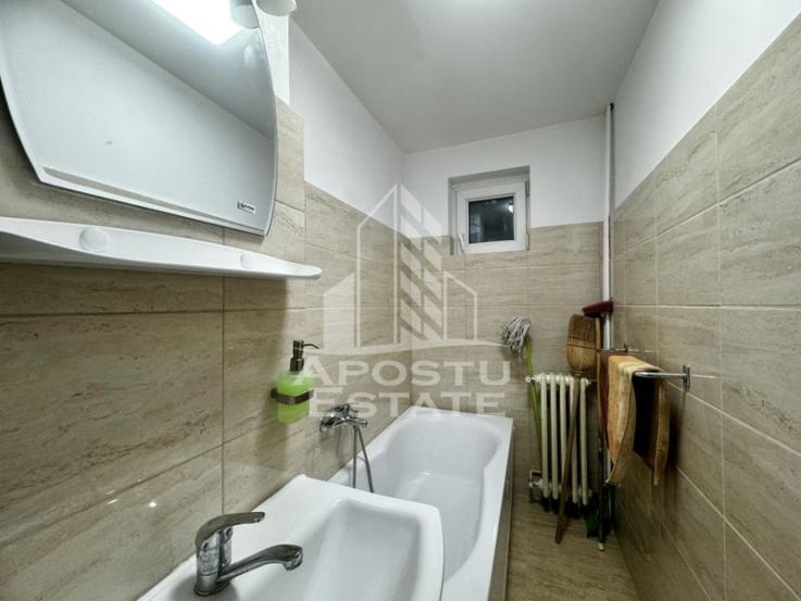 Apartament cu 3 camere, proaspat renovat, zona Dacia