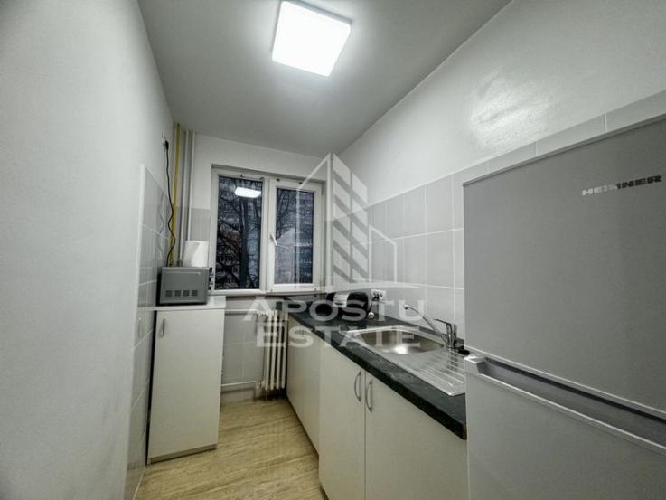 Apartament cu 3 camere, proaspat renovat, zona Dacia