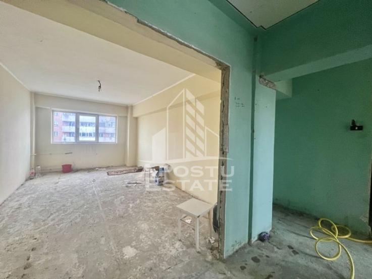 Apartament 4 camere, decomandat, etaj intermediar, Simion Barnutiu