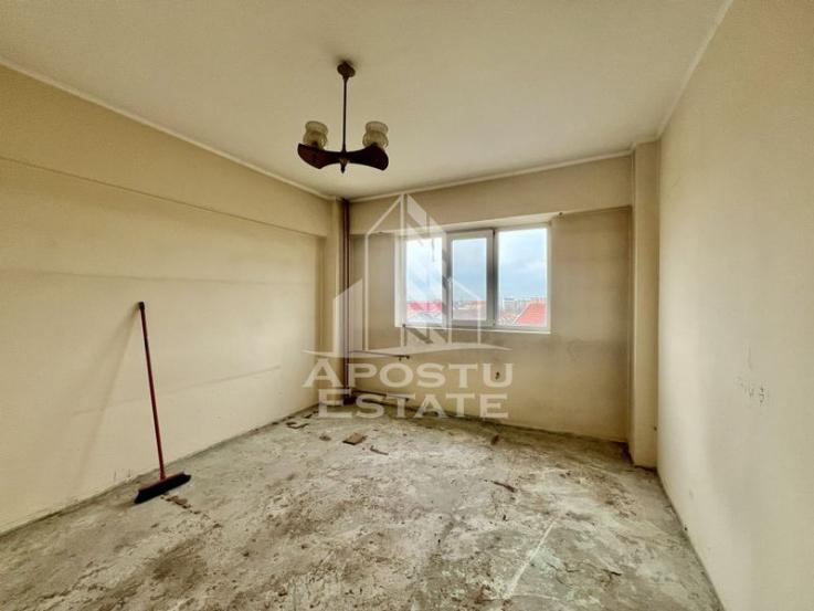 Apartament 4 camere, decomandat, etaj intermediar, Simion Barnutiu