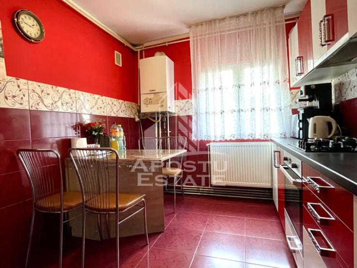 Apartament 3 camere etajul 2 Cal Girocului centrala proprie