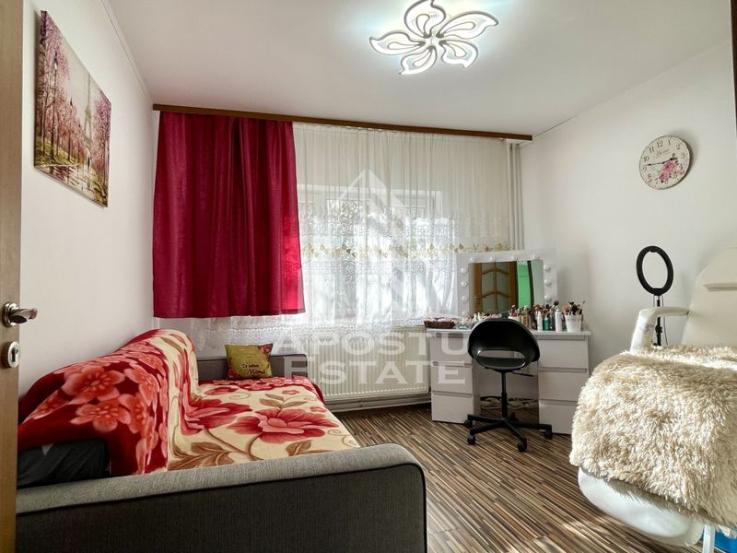 Apartament 3 camere etajul 2 Cal Girocului centrala proprie