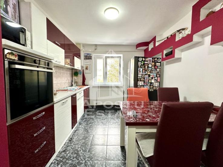 Apartament 2 camere, centrala proprie, mobilat, zona Sagului