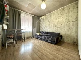 Apartament 3 camere, decomandat, mobilat, zona Sagului