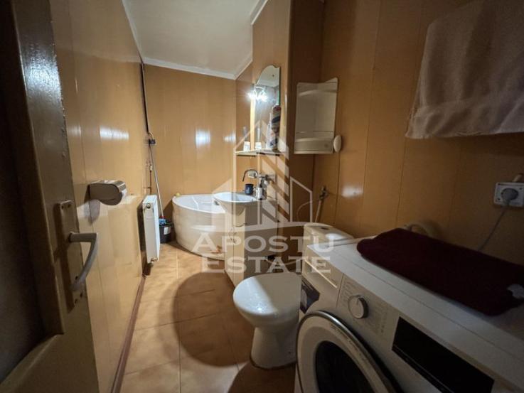 Apartament cu 3 camere in zona Sagului