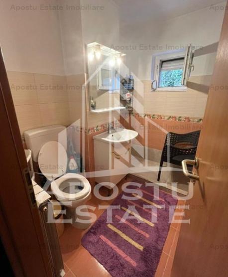 Apartament cu 3 camere si 2 bai, zona Aradului