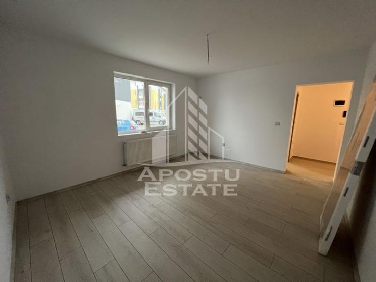 Apartament cu 1 camera, suprafata mare, la parter in Braytim.