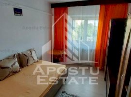 Apartament 3 camere, decomandat, zona Complexul Studentesc