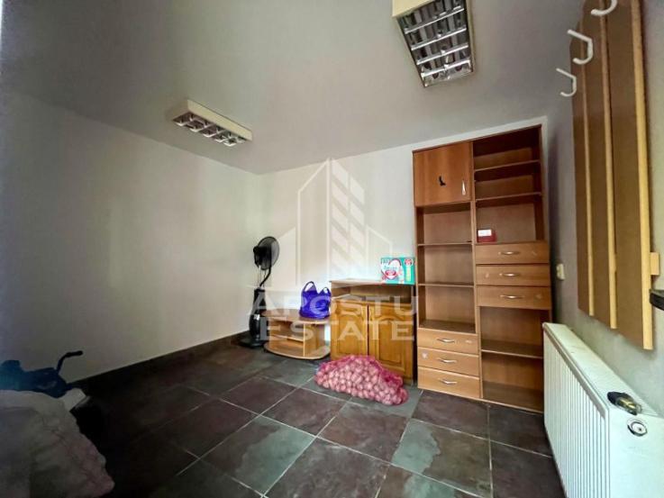 Apartament 2 camere,la casa,curte comuna,zona Dambovita