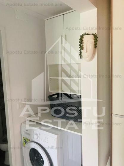 Apartament cu 3 camere, centrala proprie, zona Calea Lipovei