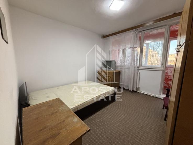 Apartament cu 3 camere in zona Sagului, centrala termica