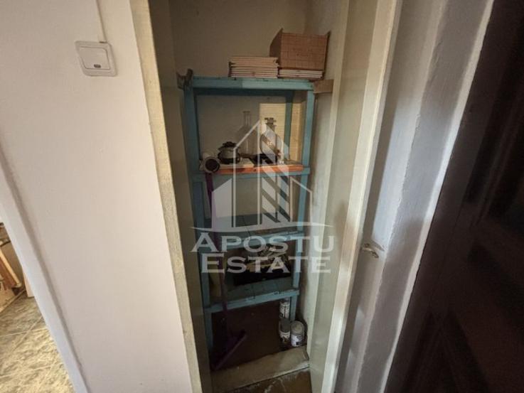 Apartament cu 3 camere in zona Sagului, centrala termica