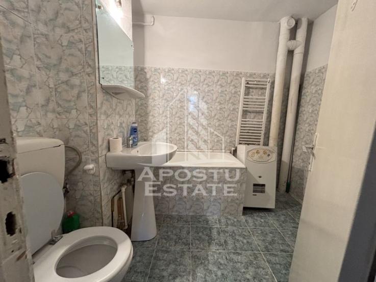 Apartament cu 3 camere in zona Sagului, centrala termica