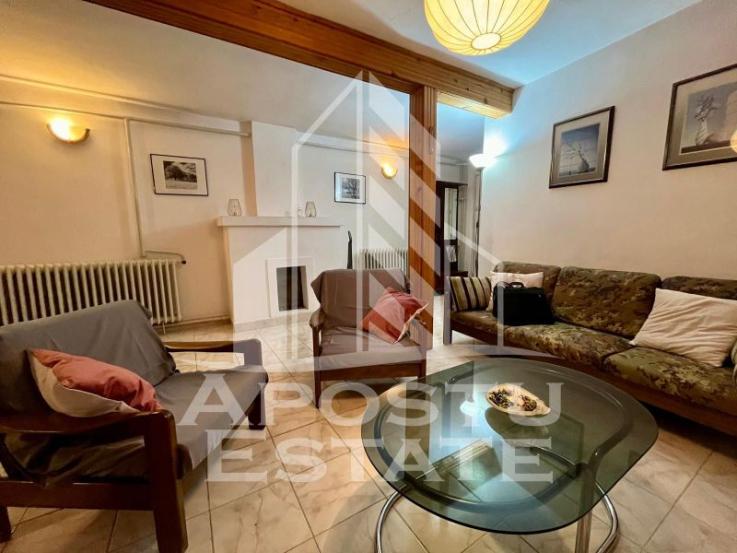 Apartament 2 camere,centrala proprie,decomandat,zona Modern