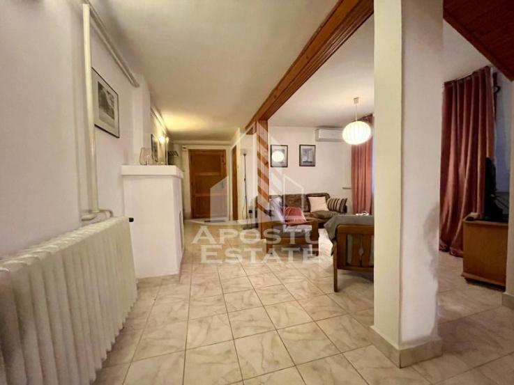 Apartament 2 camere,centrala proprie,decomandat,zona Modern