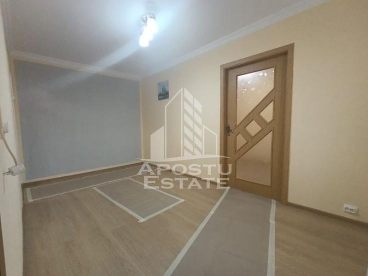 Apartament 2 camere, renovat complet, bloc anvelopat, zona C. Sagului.