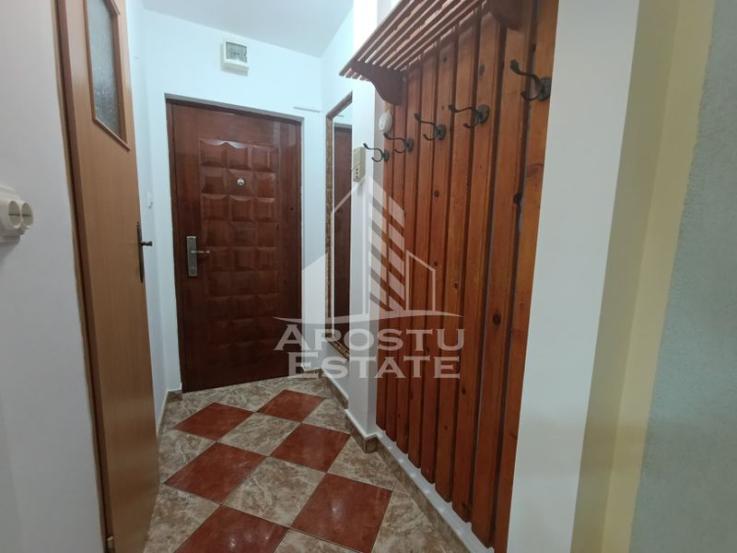 Apartament 2 camere, renovat complet, bloc anvelopat, zona C. Sagului.