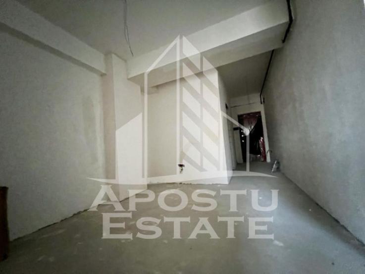 Apartament cu 3 camere nou,etaj intermediar,centrală proprie,zona Alfa