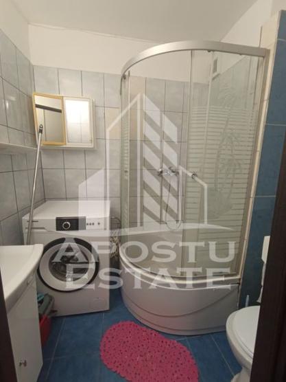 Apartament 2 camere, renovat, bloc anvelopat, situat in zona Sagului.