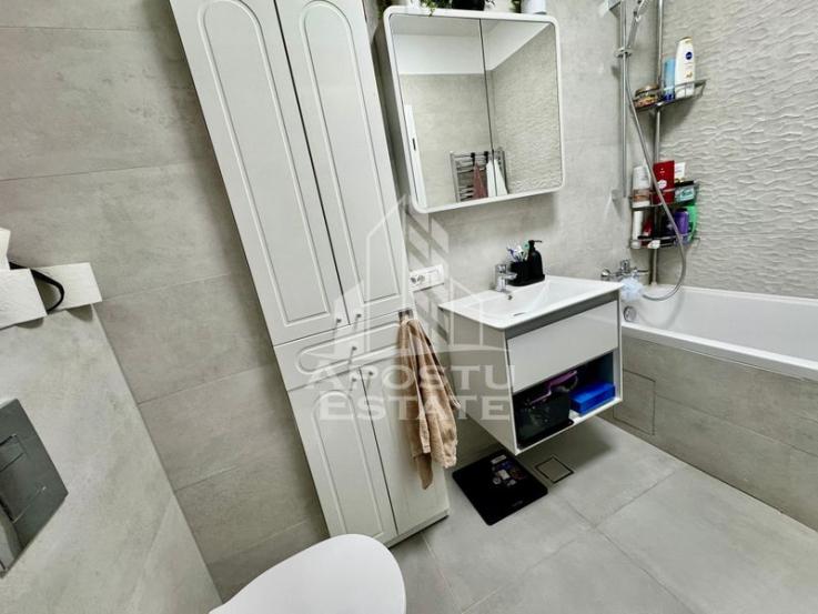 Apartament cu doua camere, loc de parcare, zona Tache Ionescu