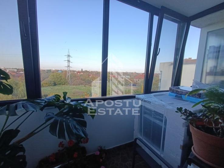 Apartament 4 camere, decomandat, 3 dormitoare, 2 bai, zona Fratelia.