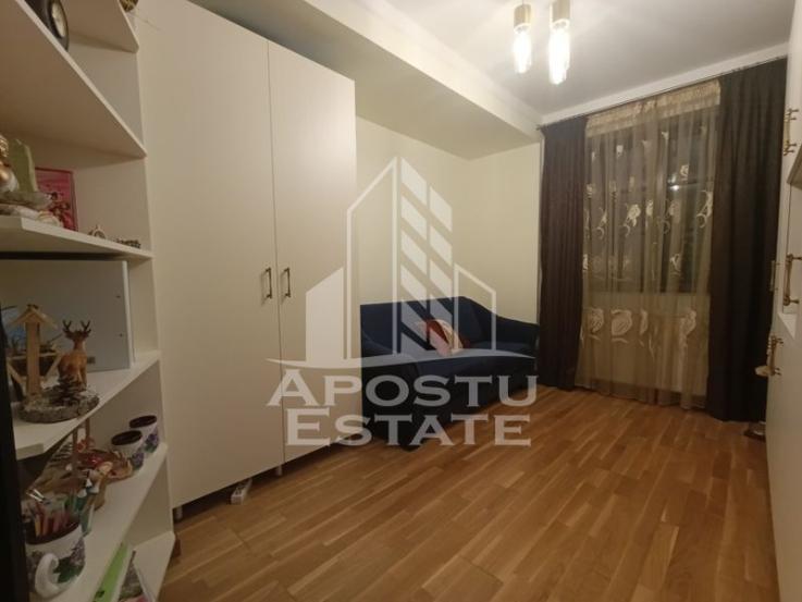 Apartament 3 camere, bloc nou anvelopat, 2 bai, zona Ronat / Mehala