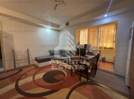 Apartament cu 3 camere in zona UMT, centrala proprie