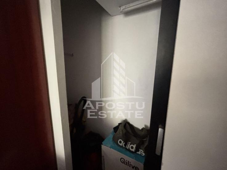 Apartament cu 3 camere in zona UMT, centrala proprie