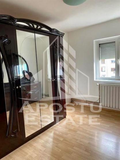 Apartament cu 3 camere,decomandat, centrala proprie, zona Dorobantilor