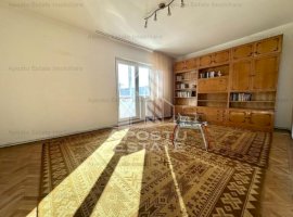 Apartament 3 camere, decomandat, centrala proprie, zona Girocului