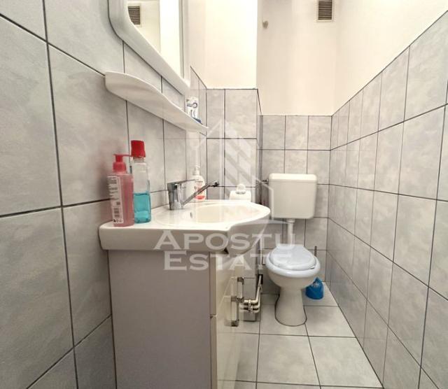 Apartament 3 camere, decomandat, centrala proprie, zona Girocului