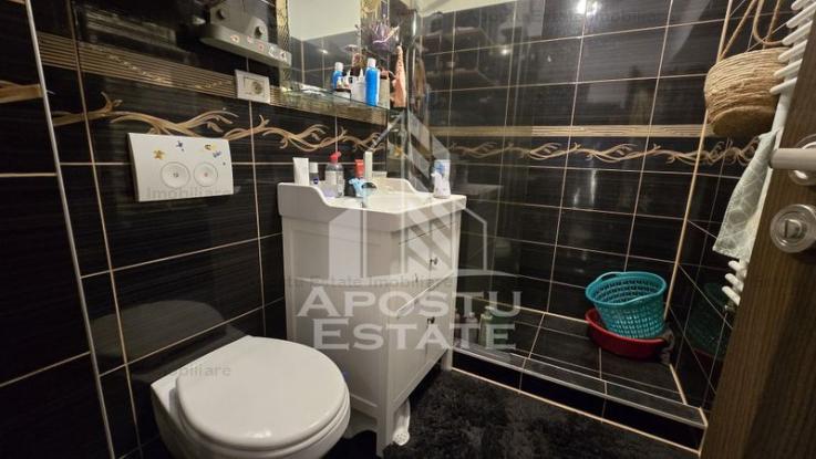 Apartament 3 camere si 2 bai, centrala proprie, + GARAJ, zona Bucovina