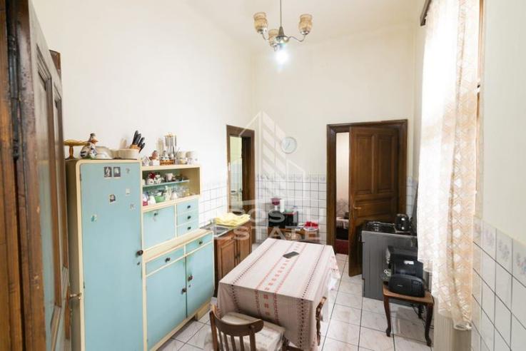 Doua apartamente in cladire istorica complet reabilitata.