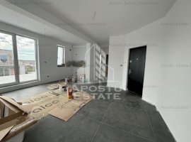 Apartament tip penthouse cu 2 camere, in Ciarda Rosie, terasa de 50 mp