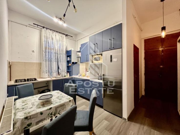 Apartament 2 camere, centrala proprie, renovat, zona Baile Neptun