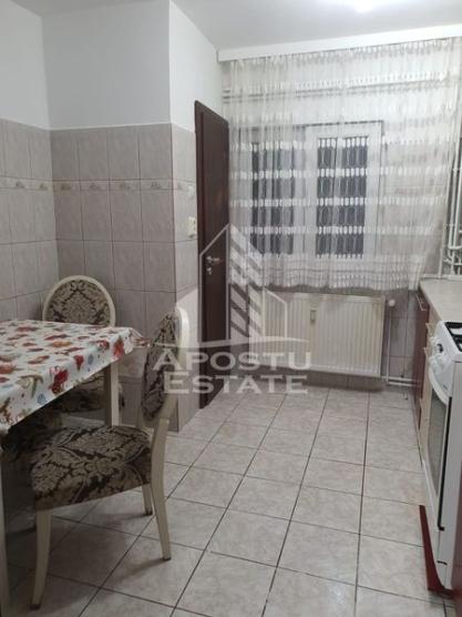 Apartament cu 3 camere in zona Girocului, centrala termica