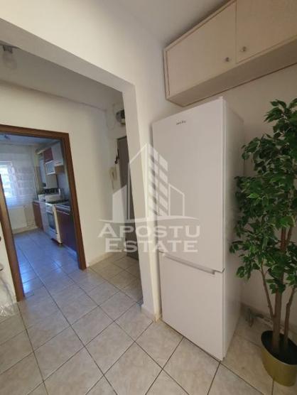 Apartament cu 3 camere in zona Girocului, centrala termica