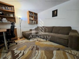 Apartament decomandat, 2 camere, etaj intermediar, Lipovei