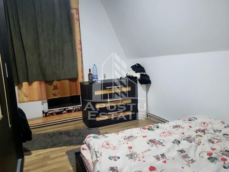 Apartament cu 3 camere si 2 bai, centrala proprie, zona Aradului