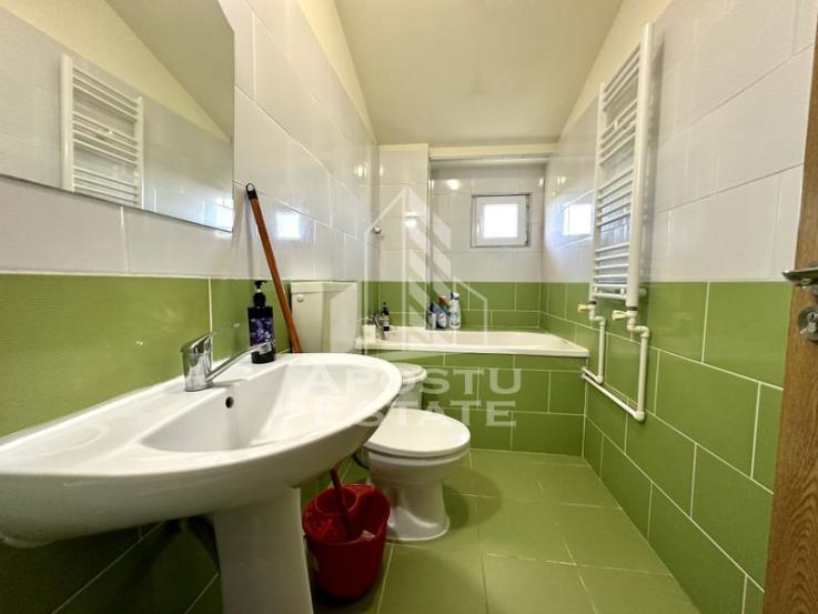 Apartament 2 camere, centrala proprie, zona Girocului