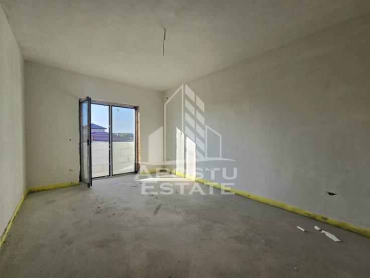 Apartament cu 3 camere, decomandat, bucatarie inchisa, Calea Urseni