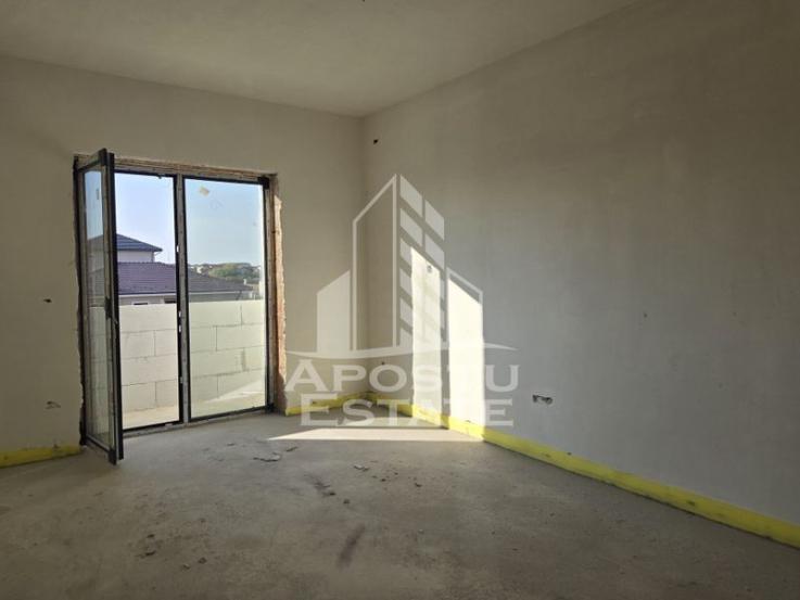 Apartament cu 3 camere, decomandat, bucatarie inchisa, Calea Urseni